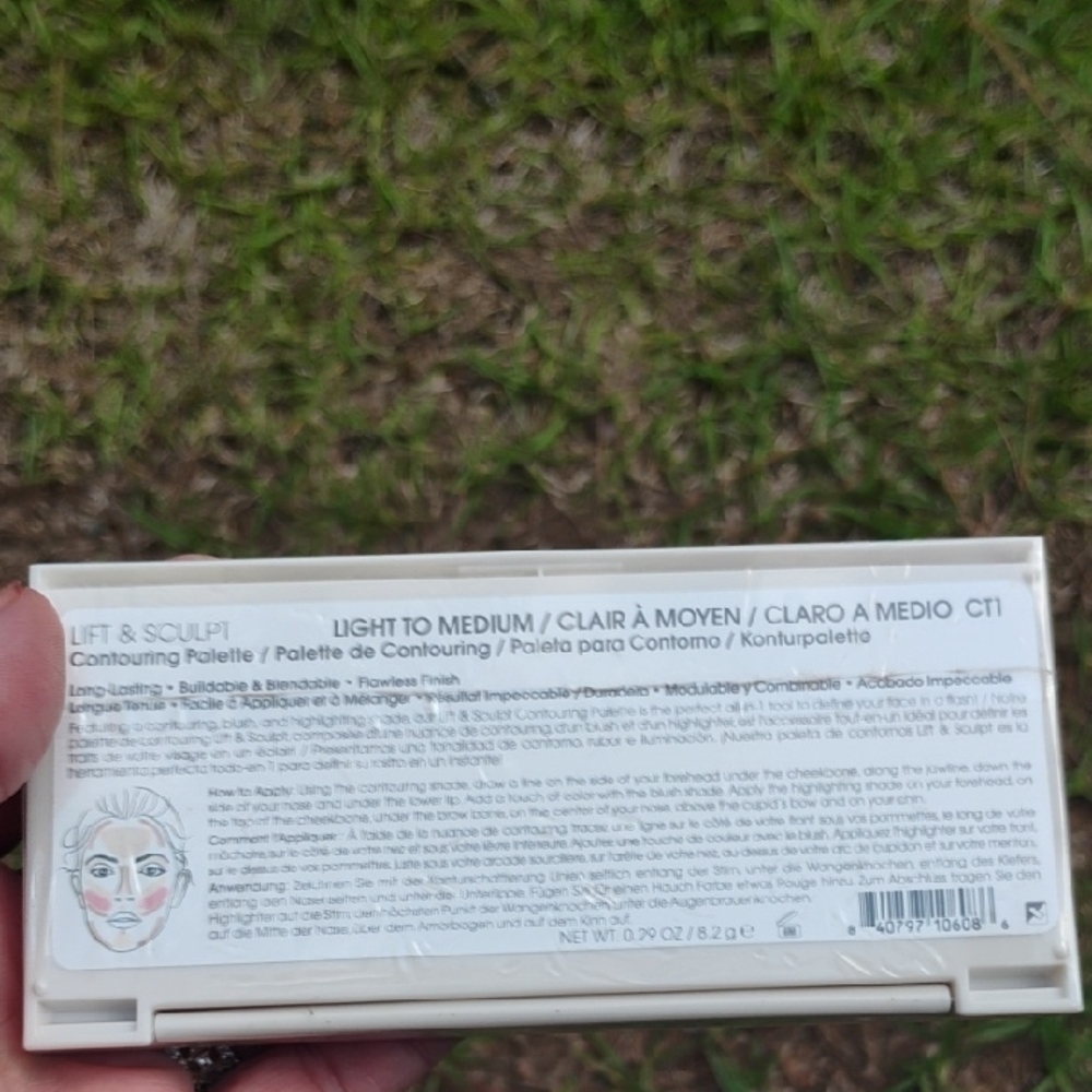 Flower Lift & Sculpt Contouring Pallete sealed - Picture 2 of 3